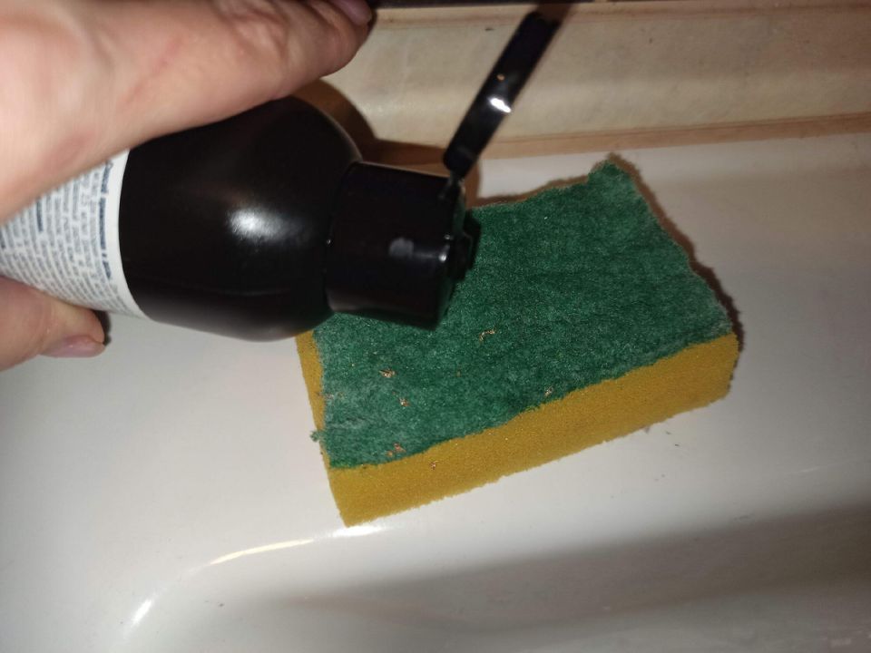 Перекись водорода: секреты чистоты и порядка в каждом доме