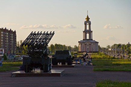РАКЕТНАЯ ОПАСНОСТЬ в Курской области, 11:07! По возможности оставайтесь дома! Укройтесь в помещениях без окон со сплошными стенами! Не подходите к окнам! Если Вы находитесь на улице или в автотранспорте, направляйтесь в...