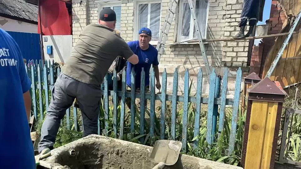  :            