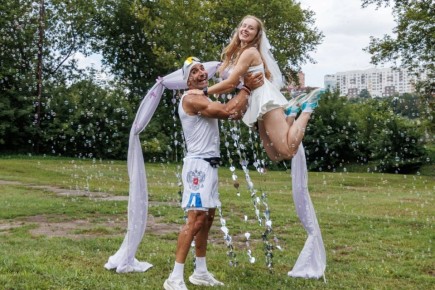 Спортивную свадьбу на Боевке отметили Вера и Арсен