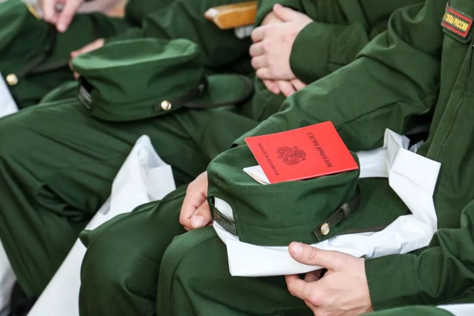 Госдума в первом чтении одобрила законопроект, по которому призыв на военную службу будет проходить весь календарный год — с 1 января по 31 декабря