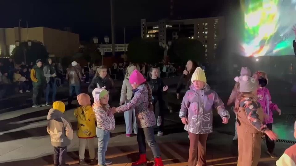 В Курске состоялось световое шоу на фонтане в честь Дня города