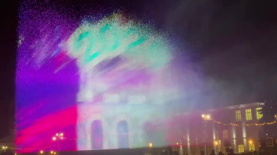 #прямосейчас куряне наблюдают световое шоу, которое посвящено Курскому характеру