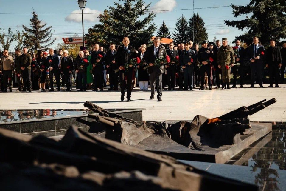 Секретарь Курского реготделения «Единой России» Евгений Лобов поздравил курян с Днём города