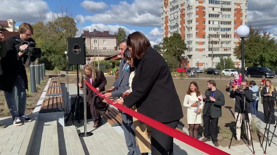 В Курске открыли сквер имени Героя России Артура Лапшина