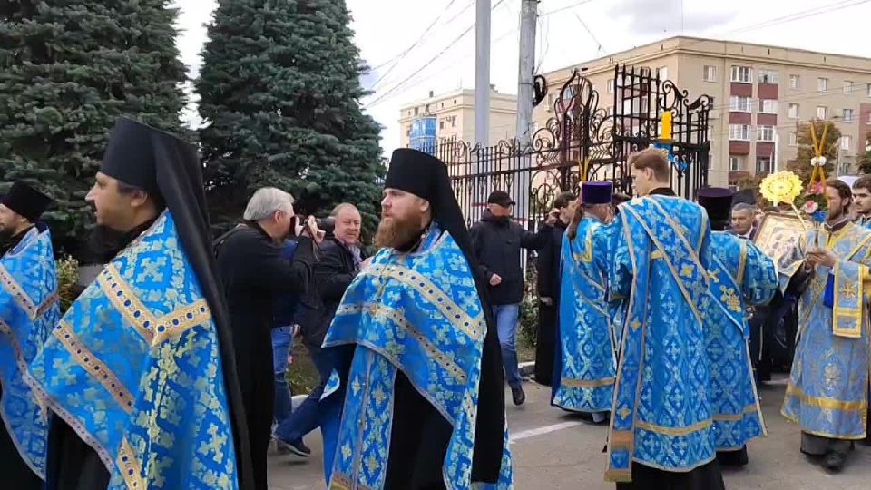 В Курск доставили икону Божией Матери «Знамение» Курскую Коренную
