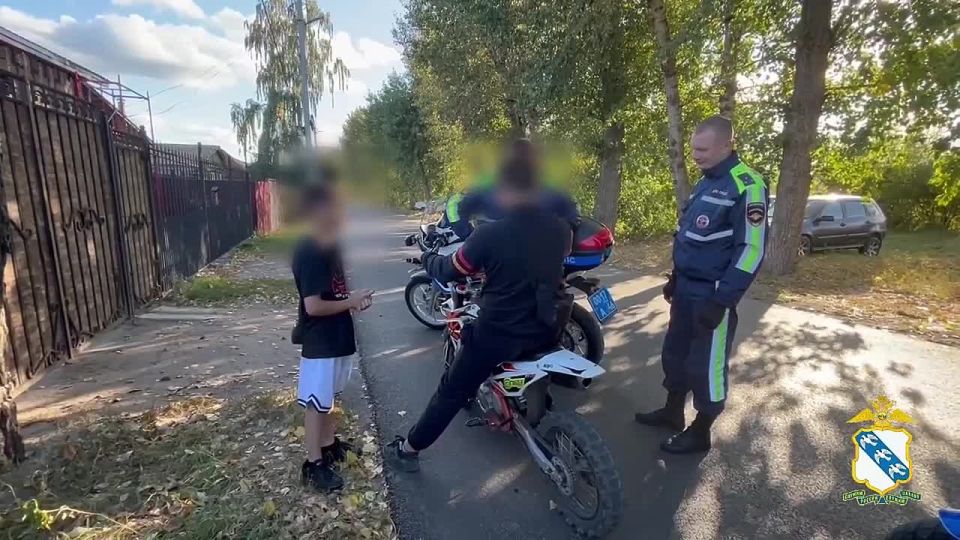 В Курске сотрудники Госавтоинспекции поймали очередного нарушителя — подростка, который сел за руль мотоцикла без прав