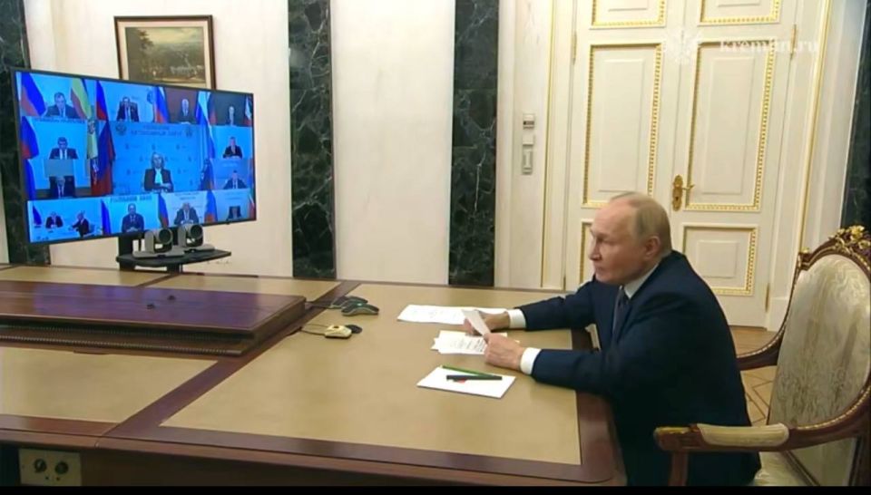 Александр Хинштейн принял участие во встрече Президента России Владимира Путина с главами регионов