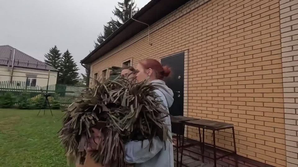 Километры маскировочных сетей