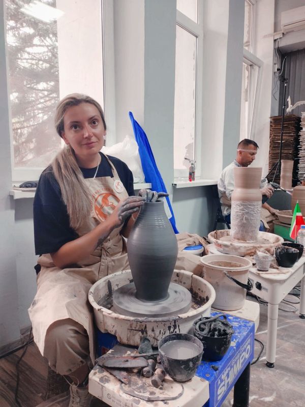 Самозанятая Ната Огнеликая представляла Курскую область на ежегодном фестивале керамики «ЛЕПОТА» в Крыму