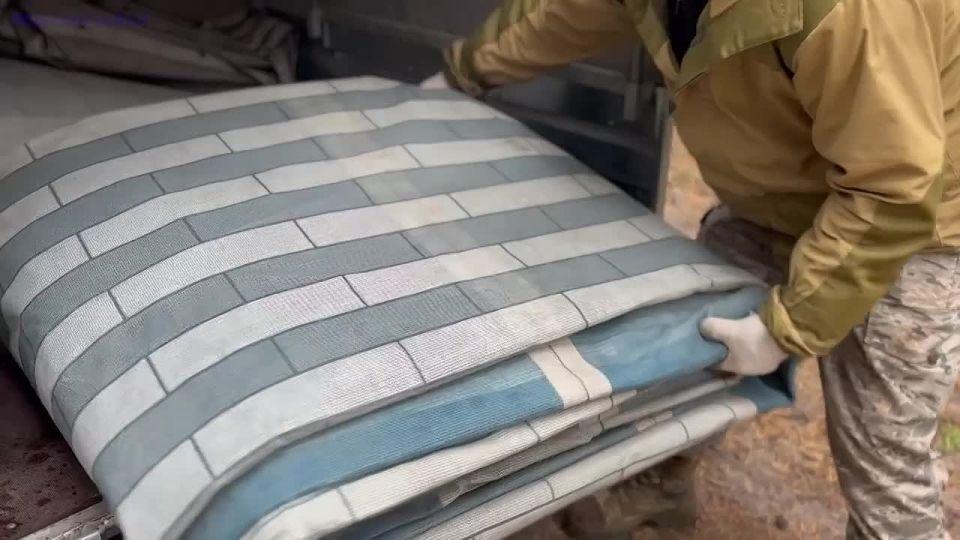 Игорь Кастюкевич: Встретили гуманитарную помощь в волонтерском лагере Единой России «Курский рубеж» от благотворительного фонда «Преображенская помощь» (жители Преображенского района Москвы) и муниципального депутата от...