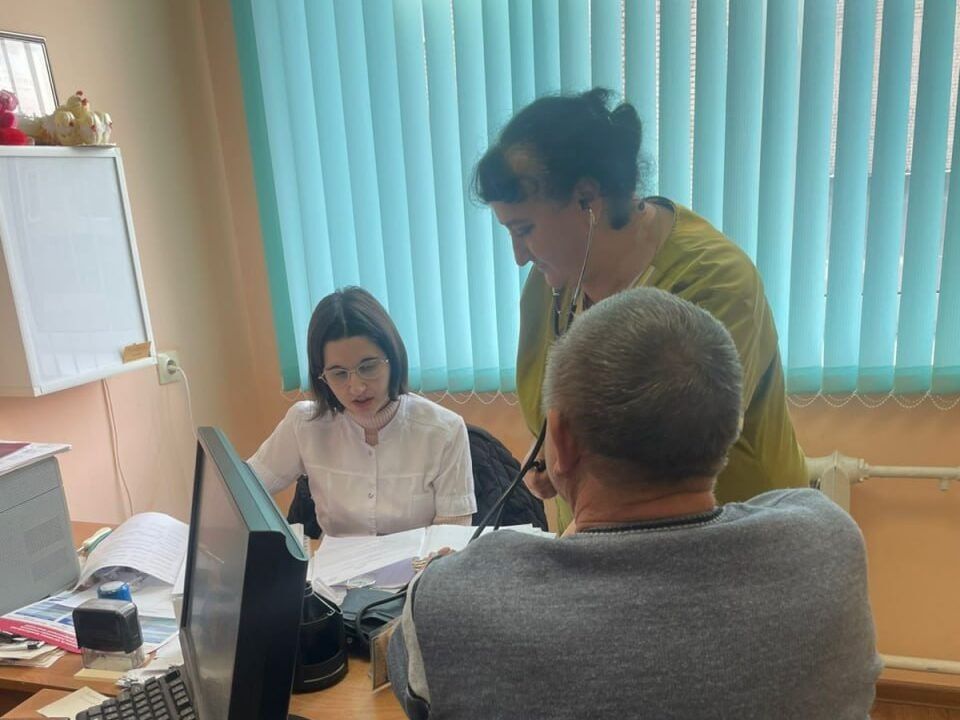 Врачи кардиопатруля Курской областной больницы провели прием в Горшеченском районе