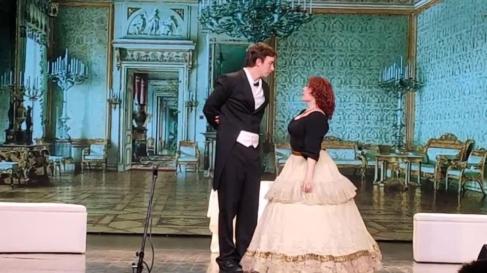 Молодой студенческий театр «Мизансцена» покоряет курскую публику