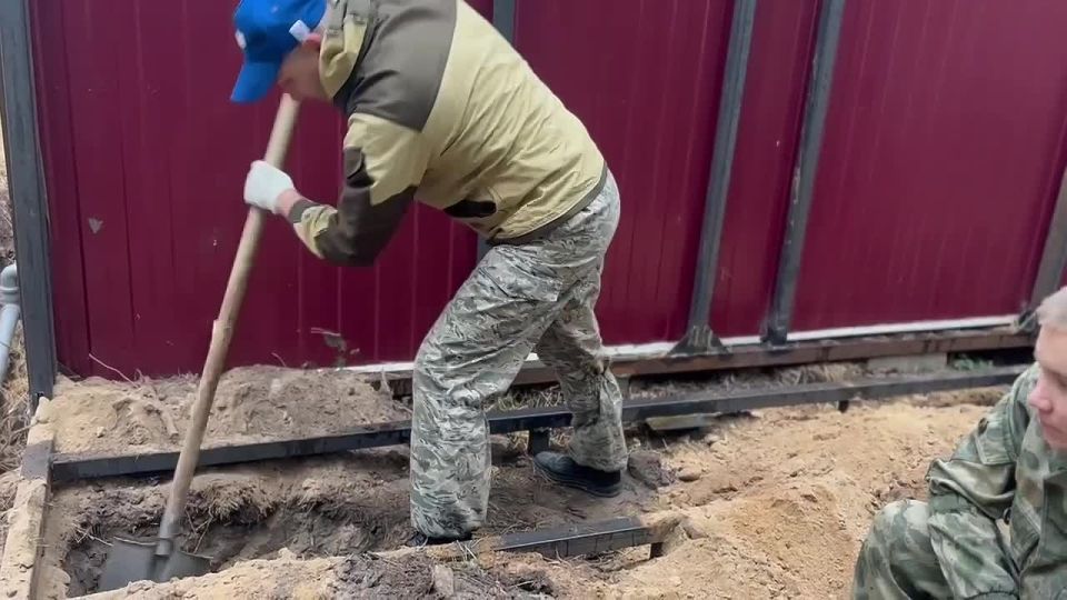 Игорь Кастюкевич: #КурскийРубеж. Утепляемся, готовимся к зимнему периоду, в том числе и в лагере