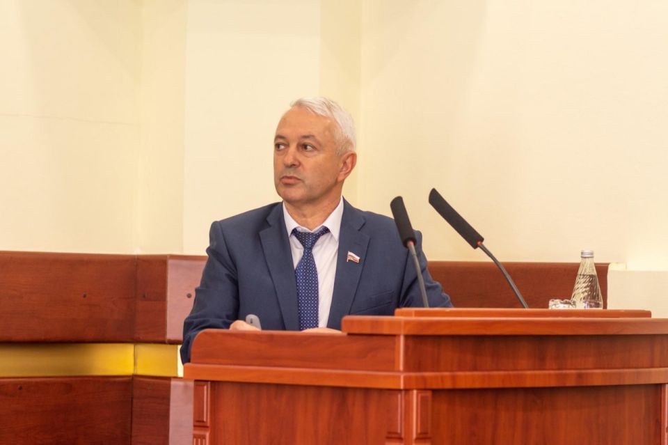 Геннадий Енютин: Высокой оценки на федеральном уровне удостоены врачи Курской области за профессионализм и достижения во врачебной деятельности