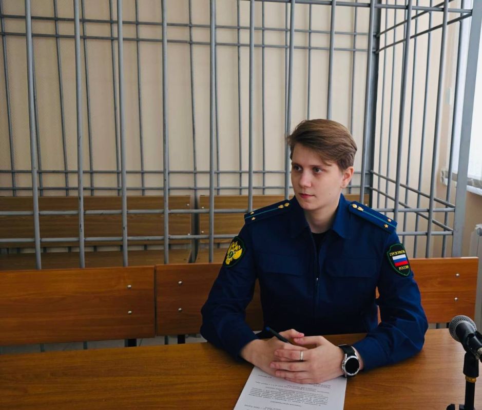 Помощник прокурора Сеймского административного округа Курска поддержал в Промышленном районном суде ходатайство следователя об избрании меры пресечения в виде заключения под стражу 42-летнего жителя Белгородской области