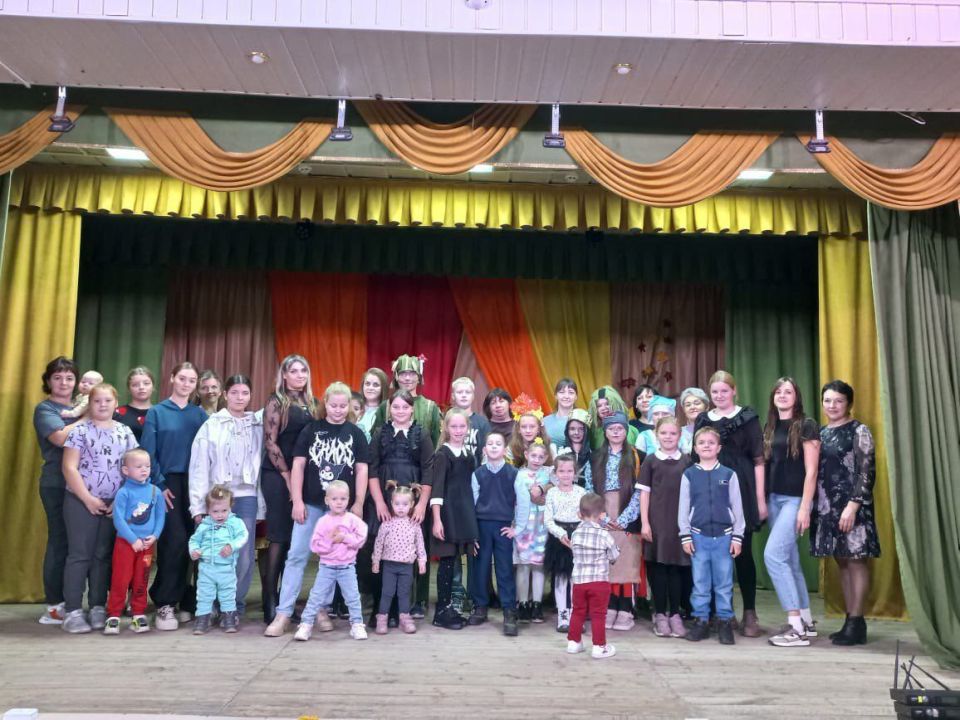 Сегодня в РДК прошла развлекательная программа для детей, посвящённая празднованию Дня многодетной семьи