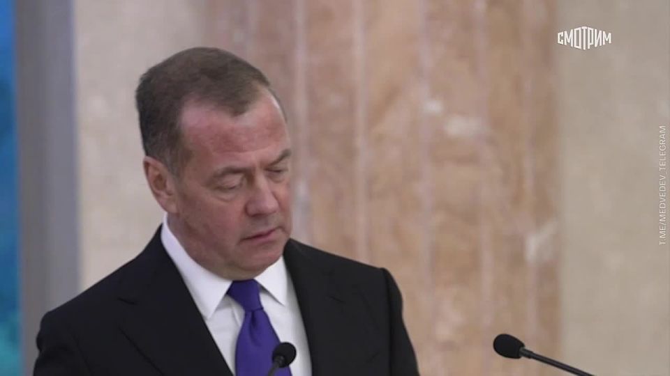 Дмитрий Медведев поблагодарил Ким Чен Ына и солдат КНДР за помощь России в освобождении Курской области