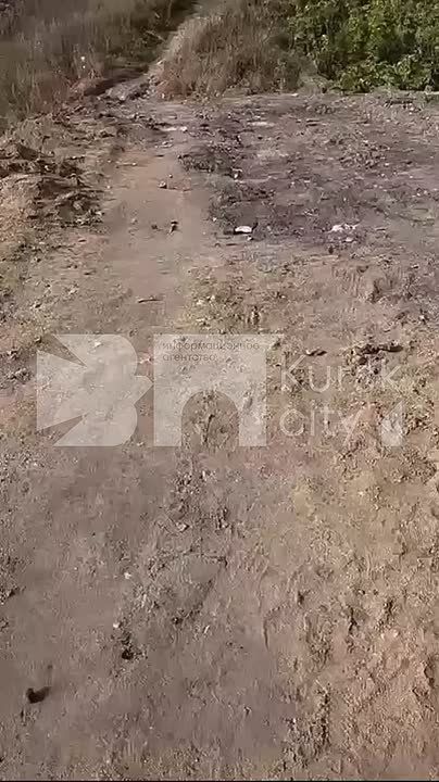 Дорогу к школе через овраг на Зведзной засыпали, пишут нам возмущенные местные жители