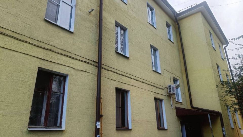 В Курске на улице Энергетиков в жилом доме треснули стены и просел пол