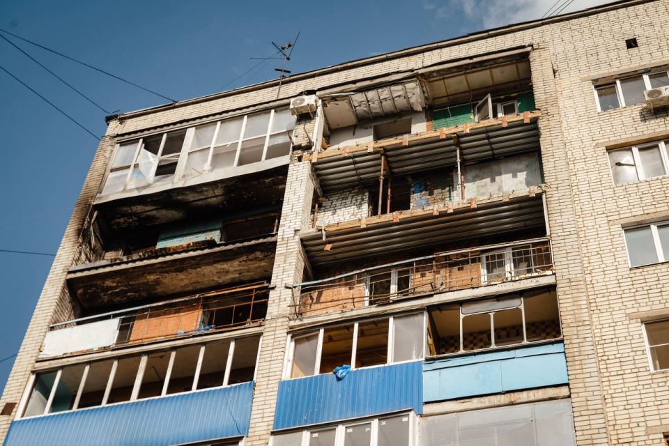 В Курской области восстановили свыше 1000 кв.м. крыш и фасадов после обстрелов