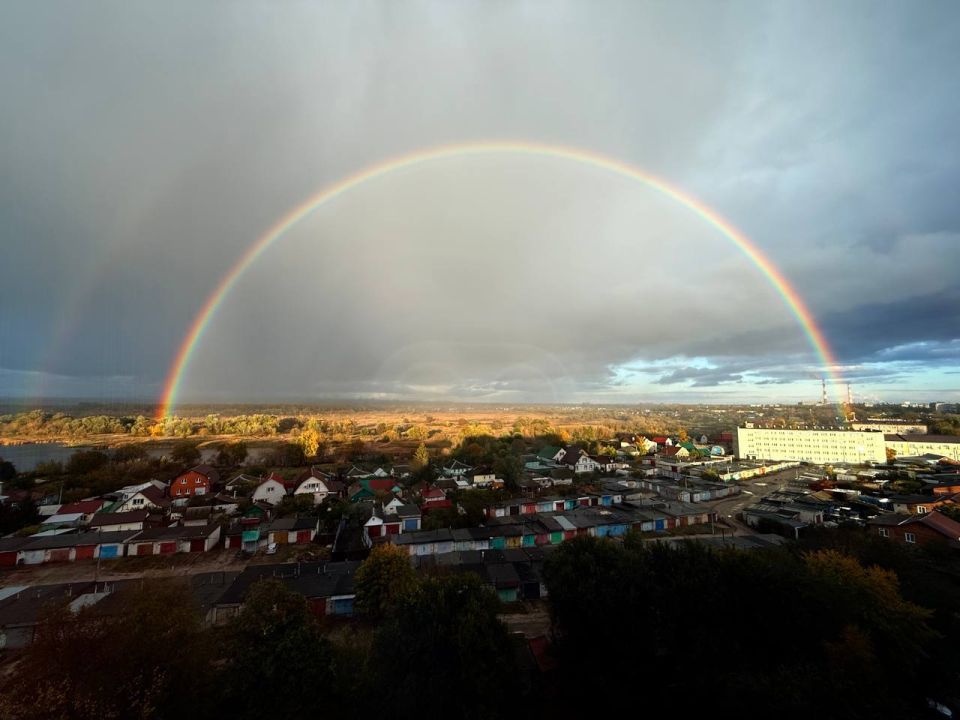 Куряне в соцсетях делятся фотографиями двойной радуги над городом