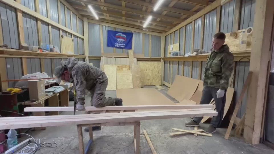 Игорь Кастюкевич: В мастЕРских волонтерского лагеря Единой России «Курский рубеж» кипит работа!