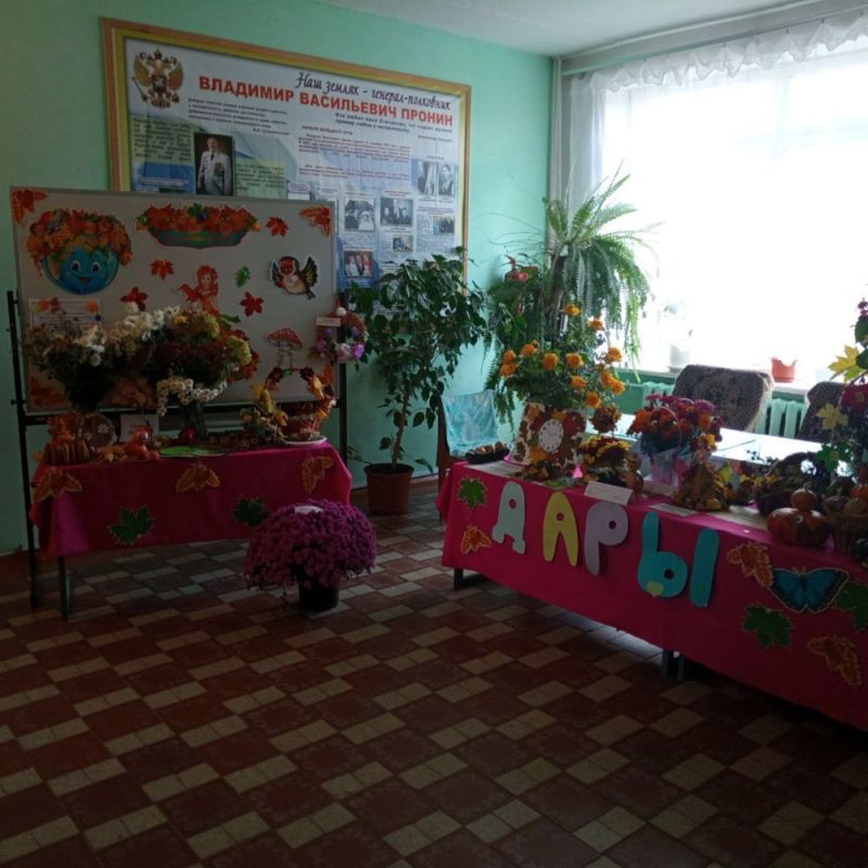       !     &quot;  2025&quot;   1  11     ,     