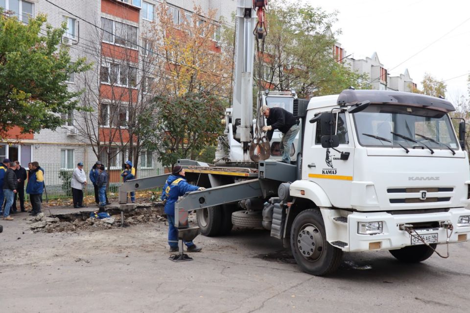 По поручению врио первого заместителя губернатора – председателя Правительства Курской области Александра Чепика сотрудники регионального Министерства ЖКХ и ТЭК выехали на место порыва участка теплосети в Северо-Западном...