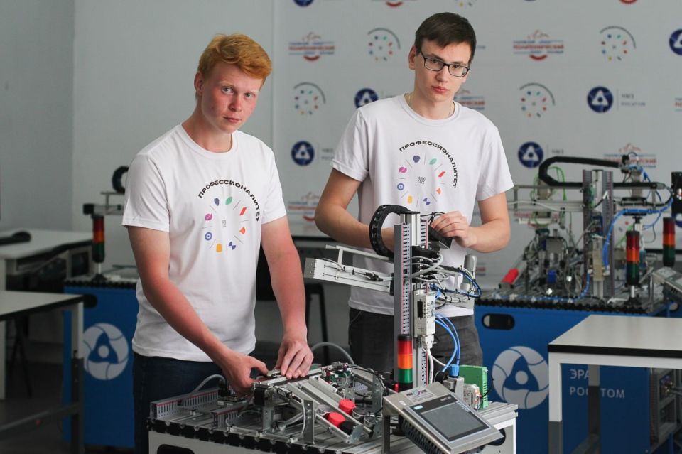 Колледжи и техникумы Курской области уже готовы встретить абитуриентов в своих соцсетях!