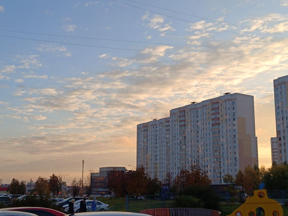 #КадрДня. Сегодня в Курске был по-настоящему красивый закат, который словно подвёл итог первому выходному дню этой недели