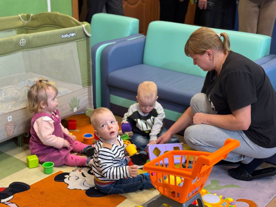 Александр Хинштейн посетил курский центр «Аистёнок» и гинекологическое отделение ОПЦ