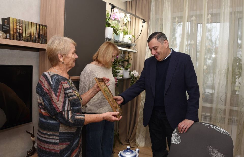 В поврежденных от атак ВСУ домах продолжаются восстановительные работы