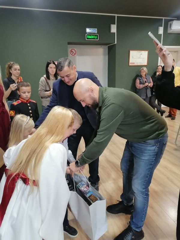 Александр Хинштейн встретился с Семьей года