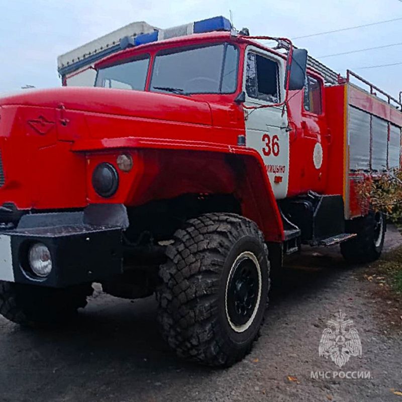В Октябрьском районе огонь повредил три строения