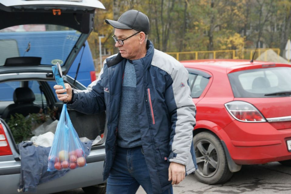В Курске проходит заключительная плодоовощная ярмарка