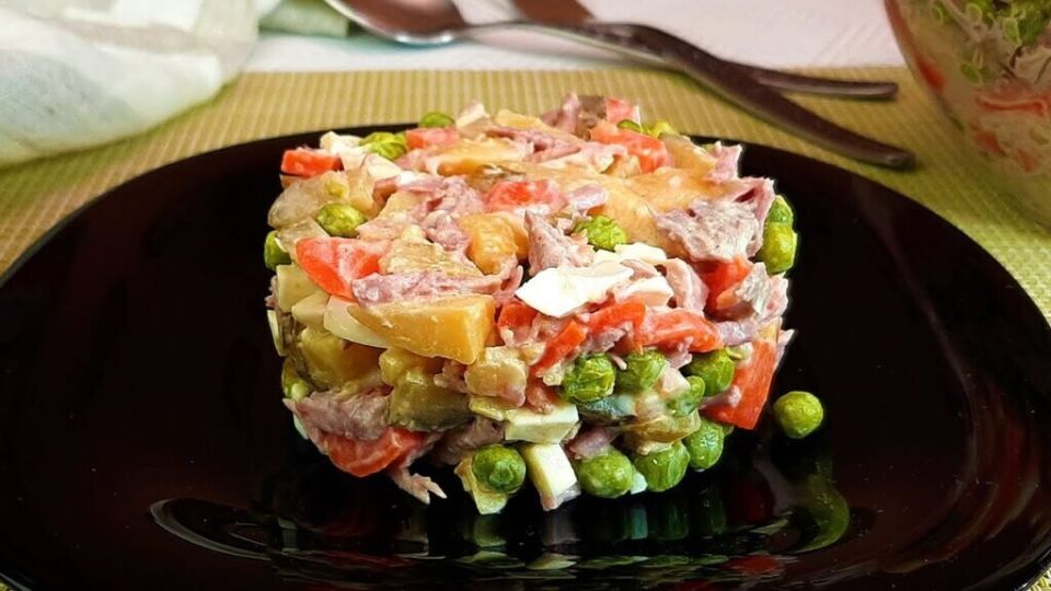 Салат Столичный: кулинарная классика с современным акцентом