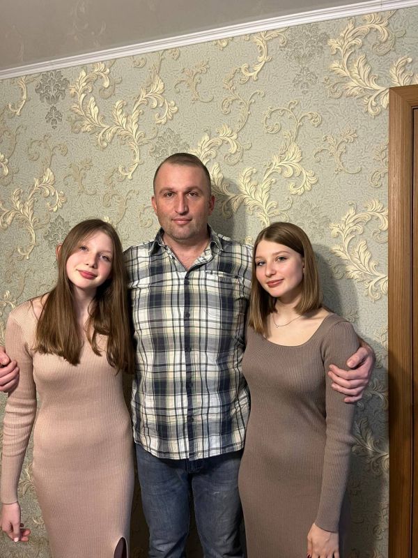 Алексей Томанов: С Днём отца!. Для меня этот день наполнен особым смыслом