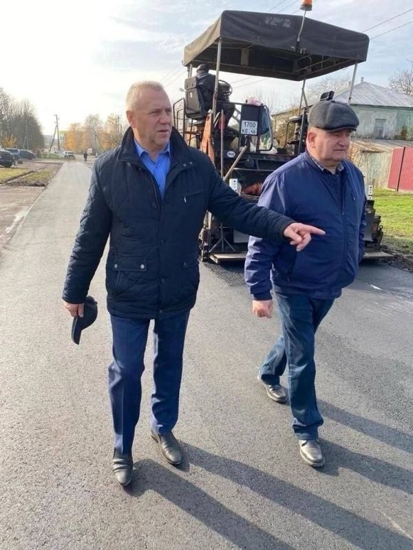 Павел Золотарев: Уважаемые работники и ветераны дорожного хозяйства Глушковского района!