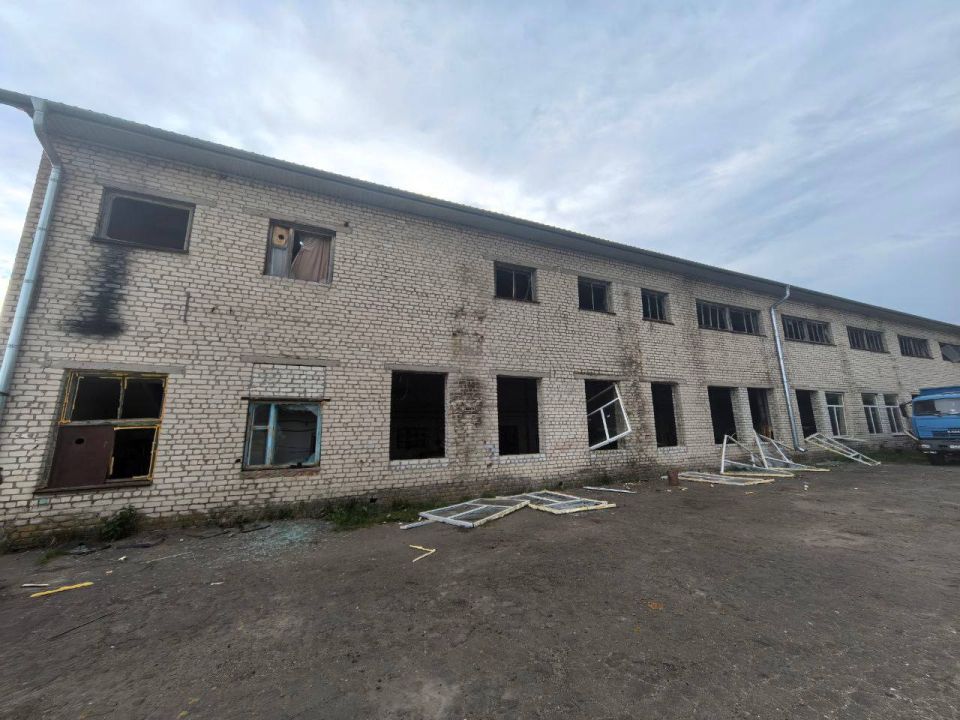 В Курской области за неделю обстрелами ВСУ повреждены 3 частных и 1 многоквартирный дом
