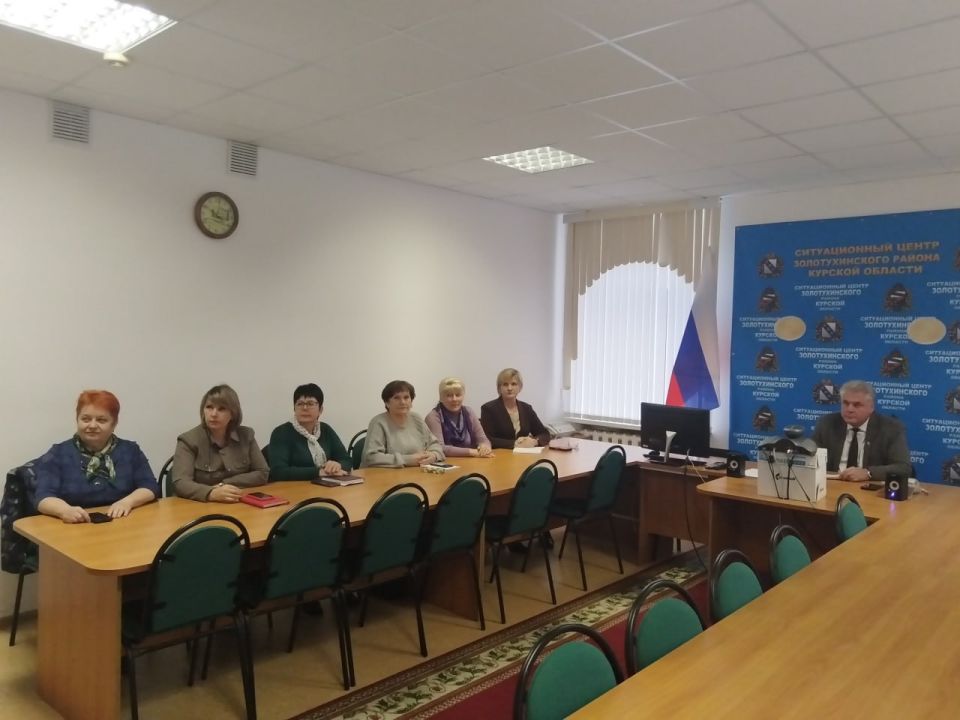 Виктор Кожухов: Очередная рабочая неделя началась с еженедельной планерки с главами сельских поселений нашего района