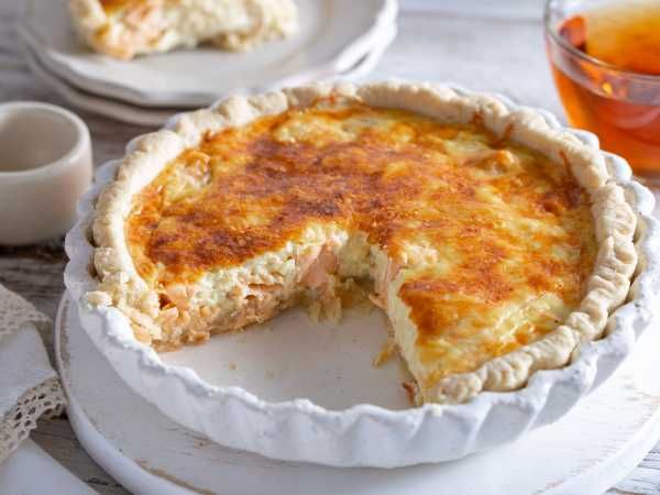 Пирог с красной рыбой и саго: кулинарный изыск для вашего стола