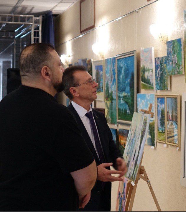 Игорь Корпунков: В городском Дворце Культуры открылась персональная выставка работ художника Артура Григоряна – преподавателя художественного отделения Детской школы искусств
