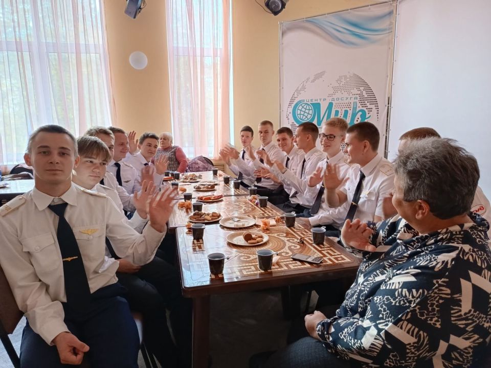 Студенты Курского техникума железнодорожного транспорта подготовили и провели для участников проекта «Курское долголетие» г. Курска яркий творческий вечер
