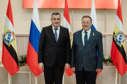 Председатель ТИК Черемисиновского района Курской области Владимир Озеров удостоен почётного звания