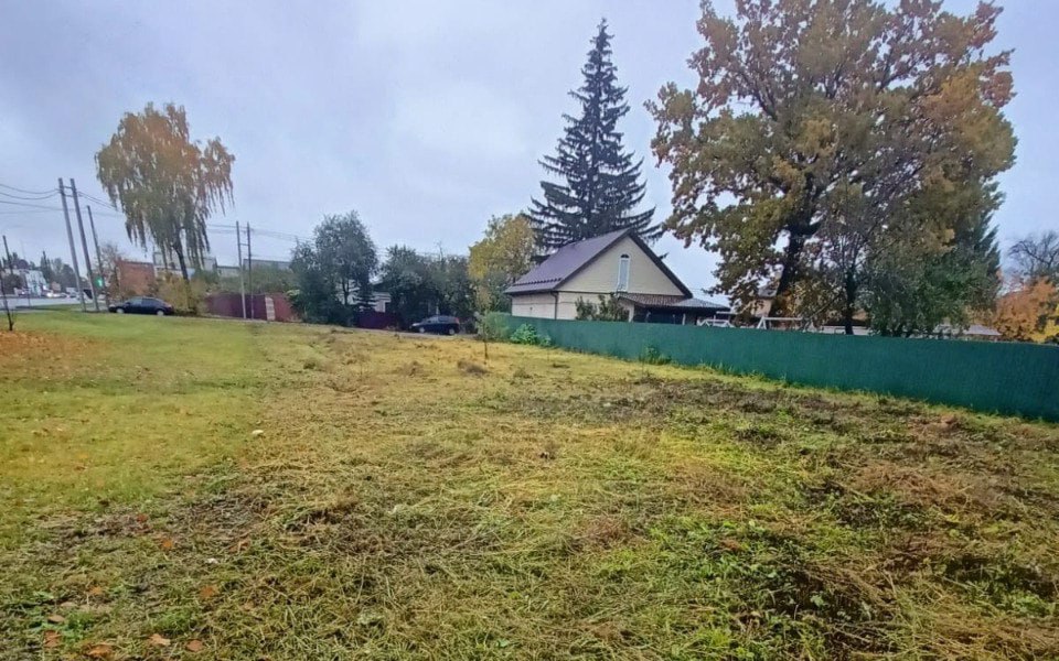 Подрядчики продолжают работу по благоустройству города Подрядчики продолжают работу по благоустройству города