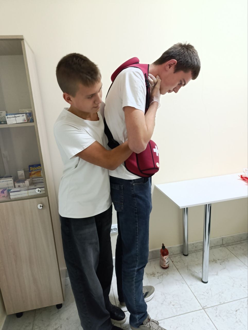 Умение оказывать первую помощь – жизненно важный навык! Умение оказывать первую помощь – жизненно важный навык!