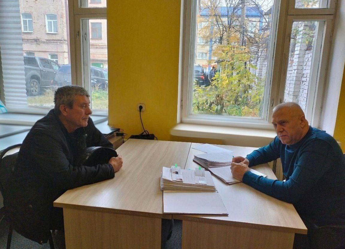 Павел Золотарев:   Провел личный прием граждан в Администрации Глушковского района Павел Золотарев:   Провел личный прием граждан в Администрации Глушковского района