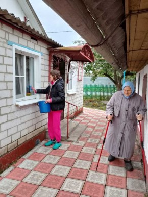 С возрастом даже обычные бытовые задачи могут стать сложными для пожилых людей