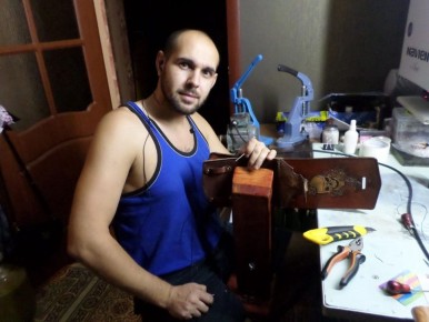 В числе первых в районе Алексей Пенюшкин зарегистрировал свою деятельность в качестве самозанятого, превратив любимое хобби в источник стабильного дохода